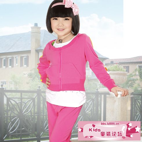 玫红恬静休闲套装.jpg